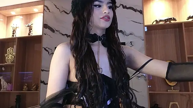 Sophia Cambpell online show from November 29, 9:51 pm