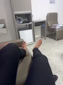 brendasouzzaka online show from February 2, 1:10 pm