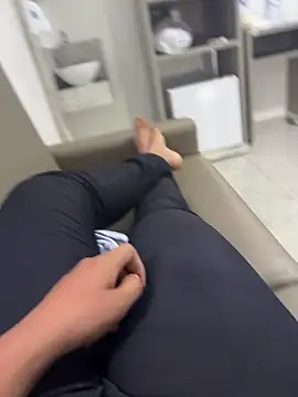 brendasouzzaka online show from February 3, 10:42 am