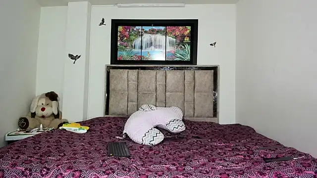 alanaanddaphne online show from October 2, 1:18 pm