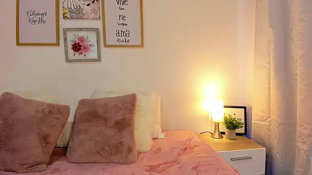 LaurenRodriiguez online show from February 25, 12:26 pm