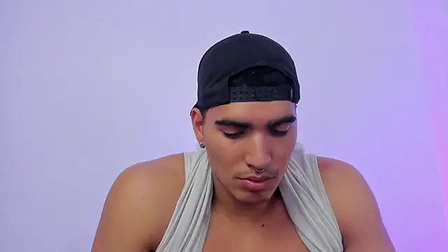 JamesGraay online show from March 6, 10:26 pm