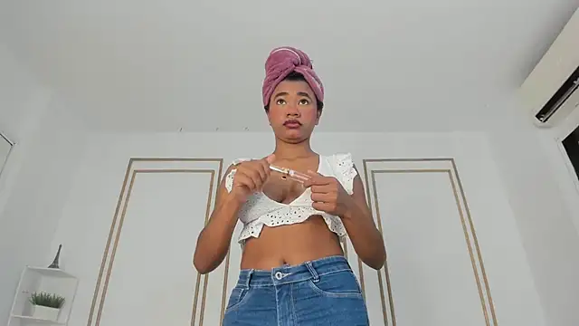 Snapshot of ashley_lemus chatting on February 21, 12:28 pm ashley lemus online show from February 21, 12:28 pm