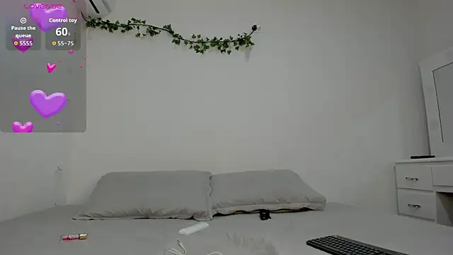 Snapshot of ashley_lemus chatting on December 2, 11:56 pm ashley lemus online show from December 2, 11:56 pm