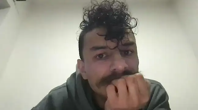 Snapshot of HorrorotikA chatting on December 2, 10:34 pm HorrorotikA online show from December 2, 10:34 pm