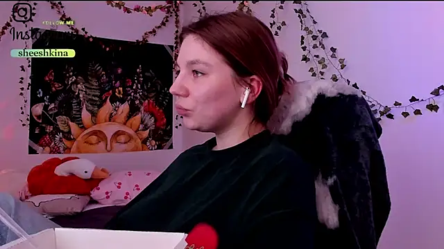 Snapshot of somejgirl chatting on December 25, 7:24 pm somejgirl online show from December 25, 7:24 pm