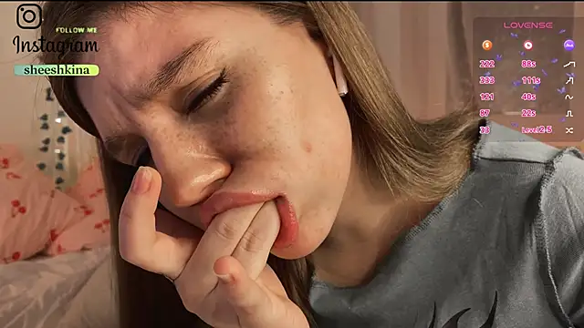 Snapshot of somejgirl chatting on January 19, 7:15 pm somejgirl online show from January 19, 7:15 pm