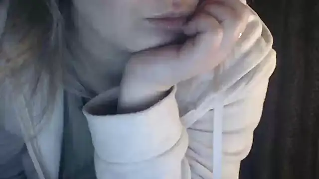 Snapshot of 1BECHA1 chatting on February 19, 7:16 pm 1BECHA1 online show from February 19, 7:16 pm