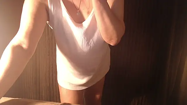 Snapshot of 1BECHA1 chatting on November 12, 5:08 am 1BECHA1 online show from November 12, 5:08 am