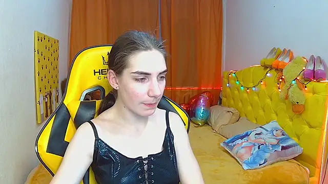 Snapshot of NikaStark_ chatting on February 27, 1:38 am NikaStark online show from February 27, 1:38 am