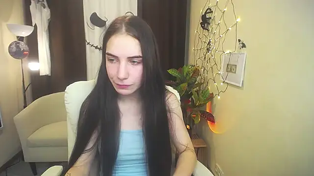 Snapshot of NikaStark_ chatting on October 21, 6:41 pm NikaStark online show from October 21, 6:41 pm