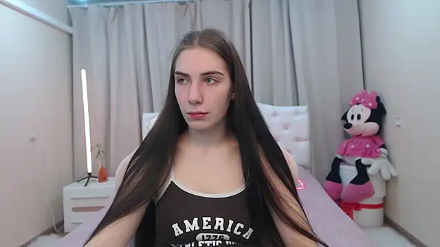 Snapshot of NikaStark_ chatting on May 3, 6:36 pm NikaStark online show from May 3, 6:36 pm