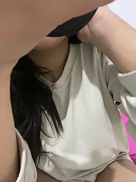 Snapshot of yassminsexy22 chatting on January 12, 12:12 pm yassminsexy22 online show from January 12, 12:12 pm