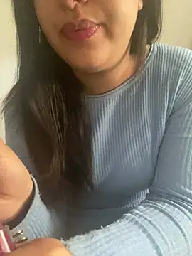 Snapshot of yassminsexy22 chatting on February 10, 10:09 am yassminsexy22 online show from February 10, 10:09 am