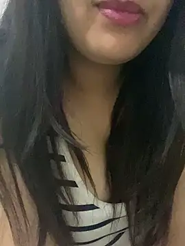 Snapshot of yassminsexy22 chatting on February 19, 7:59 pm yassminsexy22 online show from February 19, 7:59 pm