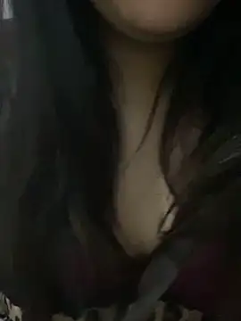 Snapshot of yassminsexy22 chatting on February 22, 9:59 pm yassminsexy22 online show from February 22, 9:59 pm