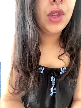 Snapshot of yassminsexy22 chatting on September 15, 11:10 am yassminsexy22 online show from September 15, 11:10 am