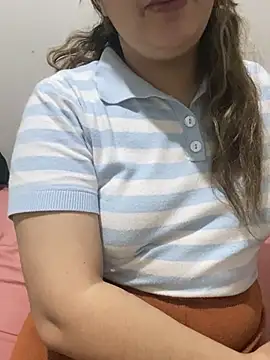 Snapshot of yassminsexy22 chatting on February 22, 7:12 pm yassminsexy22 online show from February 22, 7:12 pm