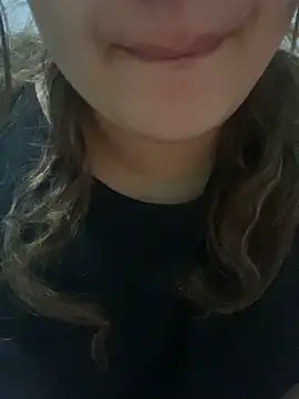 Snapshot of yassminsexy22 chatting on March 8, 7:06 pm yassminsexy22 online show from March 8, 7:06 pm