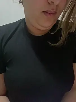 Snapshot of yassminsexy22 chatting on March 12, 7:42 pm yassminsexy22 online show from March 12, 7:42 pm