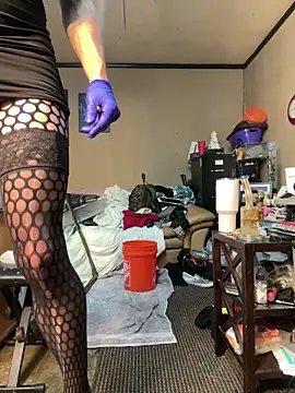 UtopianMisfit1 online show from February 27, 9:42 am