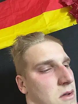 Michaela1222 online show from April 22, 9:55 am