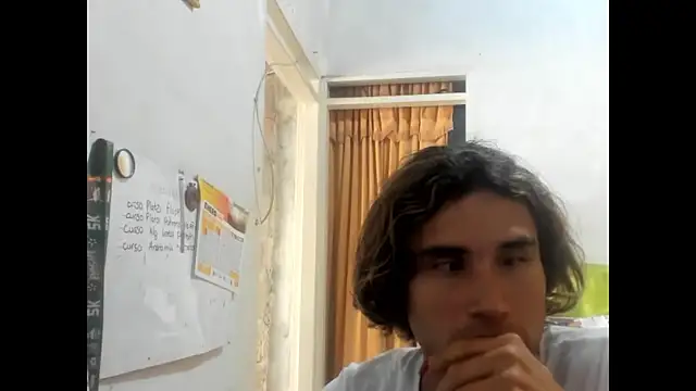 SophiaLevis online show from December 8, 5:55 pm