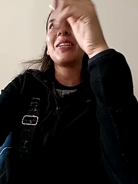 Bonny Klote online show from March 13, 9:37 pm