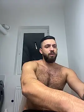 Snapshot of LoveIsBlind_ chatting on December 1, 10:32 pm LoveIsBlind  online show from December 1, 10:32 pm