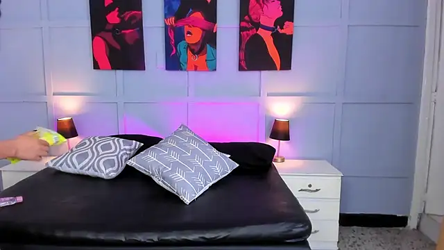 Elizabeth Santos online show from February 2, 2:38 am