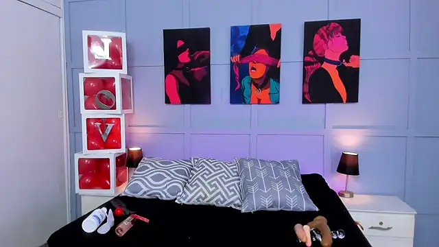 Elizabeth Santos online show from February 14, 10:58 pm