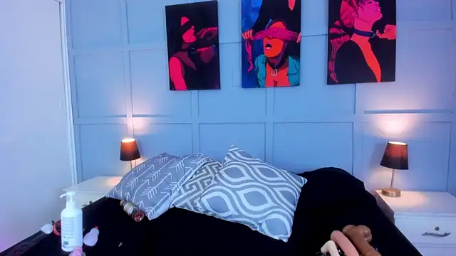 Elizabeth Santos online show from February 22, 3:01 am