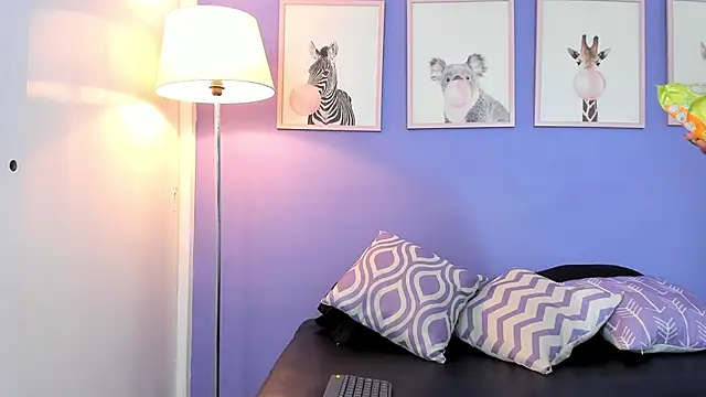 Elizabeth Santos online show from March 22, 2:48 am