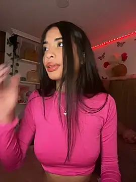 lina pink online show from January 18, 7:28 am