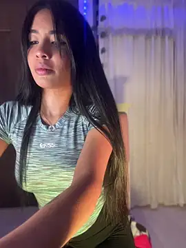 Snapshot of lina_pink chatting on July 7, 3:42 am lina pink online show from July 7, 3:42 am