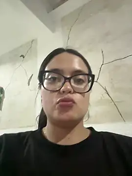 Snapshot of Karla-sexy01 chatting on December 26, 2:33 am Karla-sexy01 online show from December 26, 2:33 am