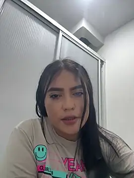 Snapshot of Karla-sexy01 chatting on January 7, 5:53 pm Karla-sexy01 online show from January 7, 5:53 pm