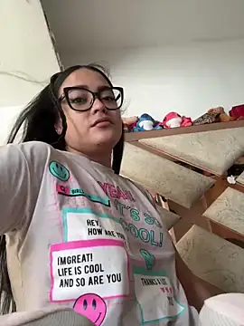 Snapshot of Karla-sexy01 chatting on January 14, 5:12 pm Karla-sexy01 online show from January 14, 5:12 pm