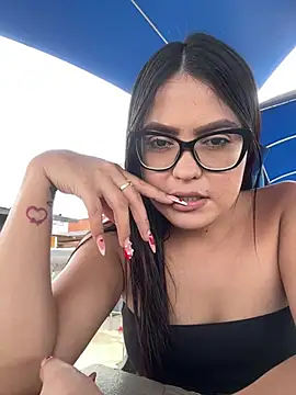 Snapshot of Karla-sexy01 chatting on February 23, 6:01 pm Karla-sexy01 online show from February 23, 6:01 pm