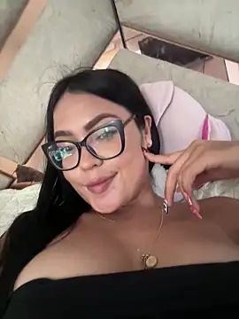 Snapshot of Karla-sexy01 chatting on October 21, 8:53 pm Karla-sexy01 online show from October 21, 8:53 pm