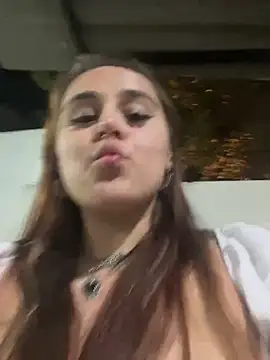 Snapshot of evy_orange1 chatting on January 1, 5:43 am evy orange1 online show from January 1, 5:43 am