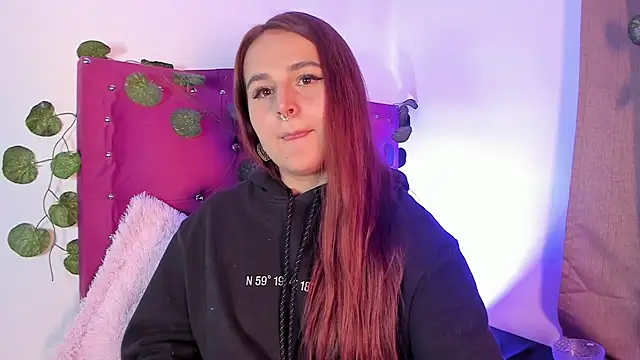 Snapshot of evy_orange1 chatting on January 19, 6:09 am evy orange1 online show from January 19, 6:09 am