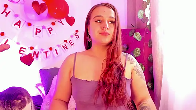 Snapshot of evy_orange1 chatting on February 2, 2:45 pm evy orange1 online show from February 2, 2:45 pm