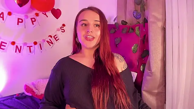 Snapshot of evy_orange1 chatting on February 5, 3:45 am evy orange1 online show from February 5, 3:45 am