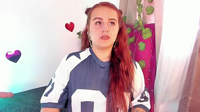 Snapshot of evy_orange1 chatting on February 25, 4:10 pm evy orange1 online show from February 25, 4:10 pm