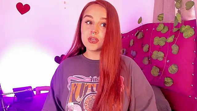 Snapshot of evy_orange1 chatting on February 28, 7:14 pm evy orange1 online show from February 28, 7:14 pm