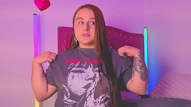 Snapshot of evy_orange1 chatting on October 14, 1:39 am evy orange1 online show from October 14, 1:39 am