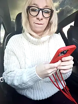 Snapshot of Giuliana_baby chatting on January 9, 10:20 am Giuliana baby online show from January 9, 10:20 am