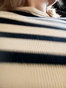 Snapshot of Giuliana_baby chatting on January 17, 11:49 am Giuliana baby online show from January 17, 11:49 am