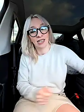 Snapshot of Giuliana_baby chatting on February 25, 4:42 pm Giuliana baby online show from February 25, 4:42 pm